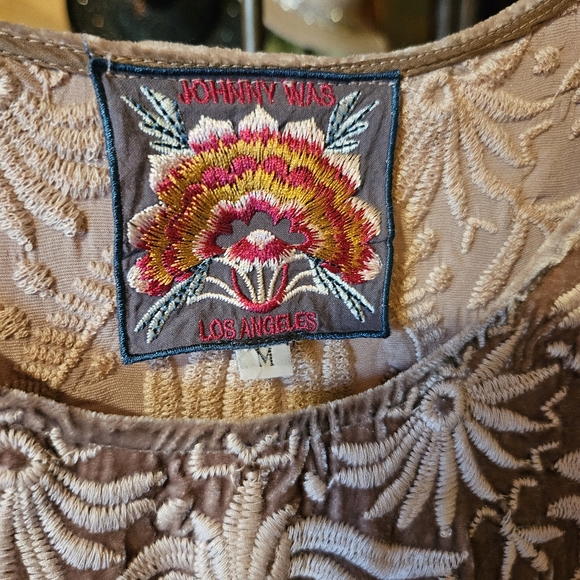 NWOT Johnny Was Velvet Top - Picture 3 of 4